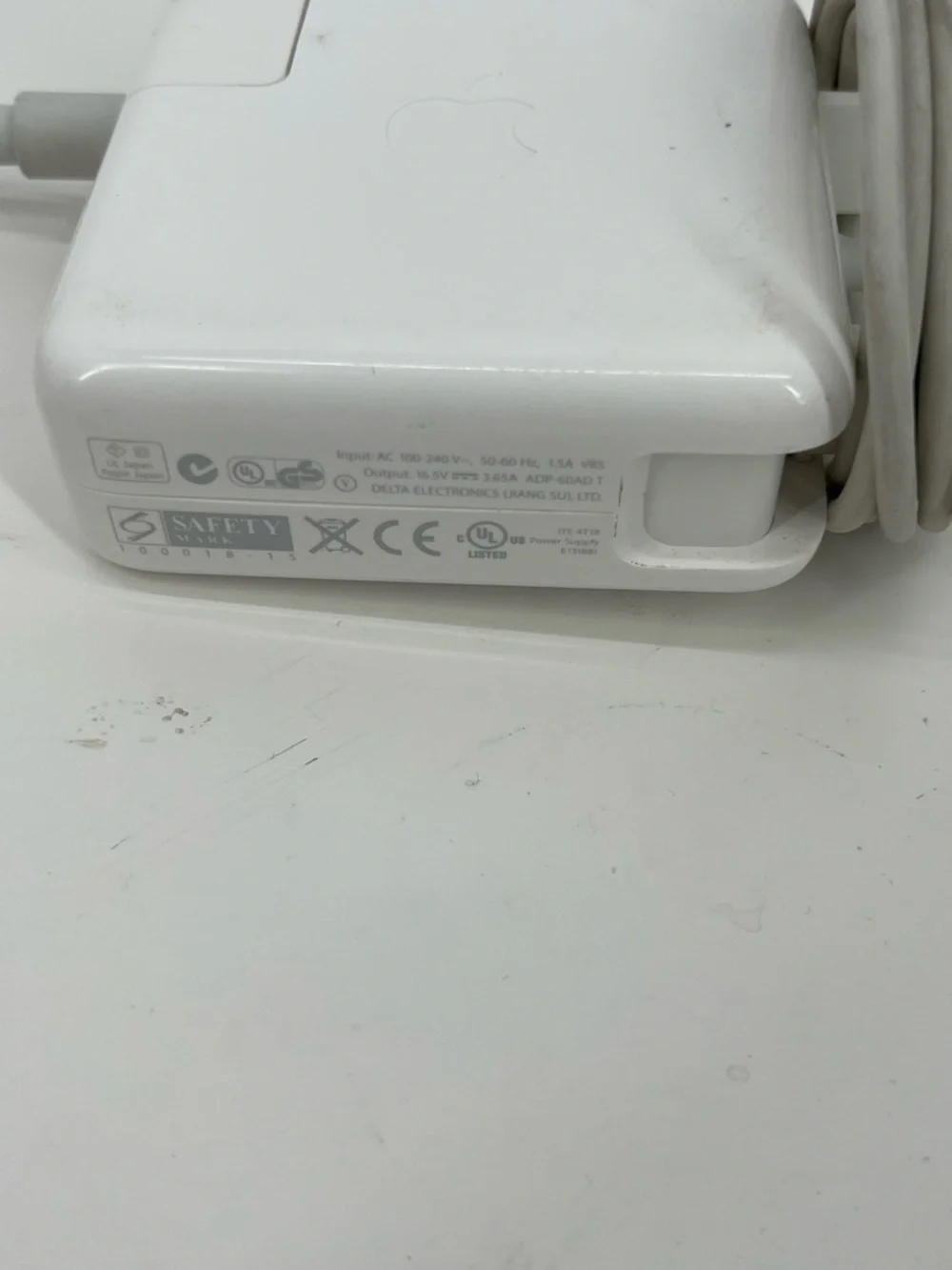 Apple 60 W MagSafe Power Adapter and Extended Cord